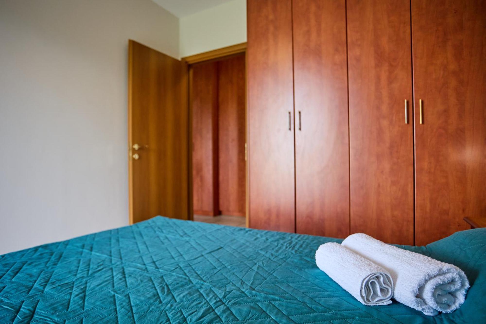 Chios Town Apartment - Heart Of Chios Town With 2 Minute Walk To The Beach Exterior foto