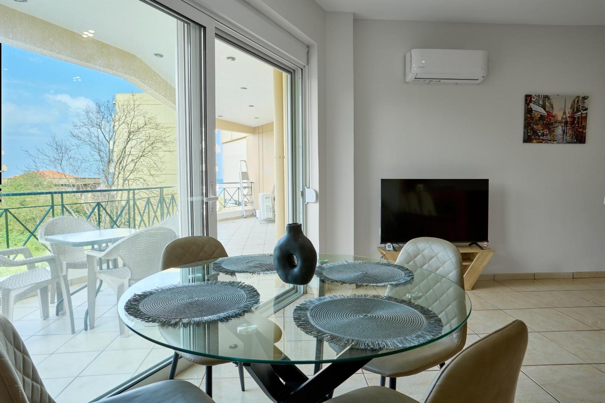 Chios Town Apartment - Heart Of Chios Town With 2 Minute Walk To The Beach Exterior foto